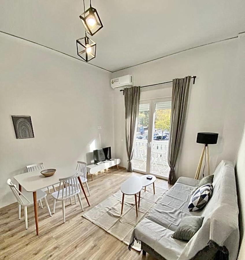 Comfortable Apartment In The City Center Athens Luaran gambar