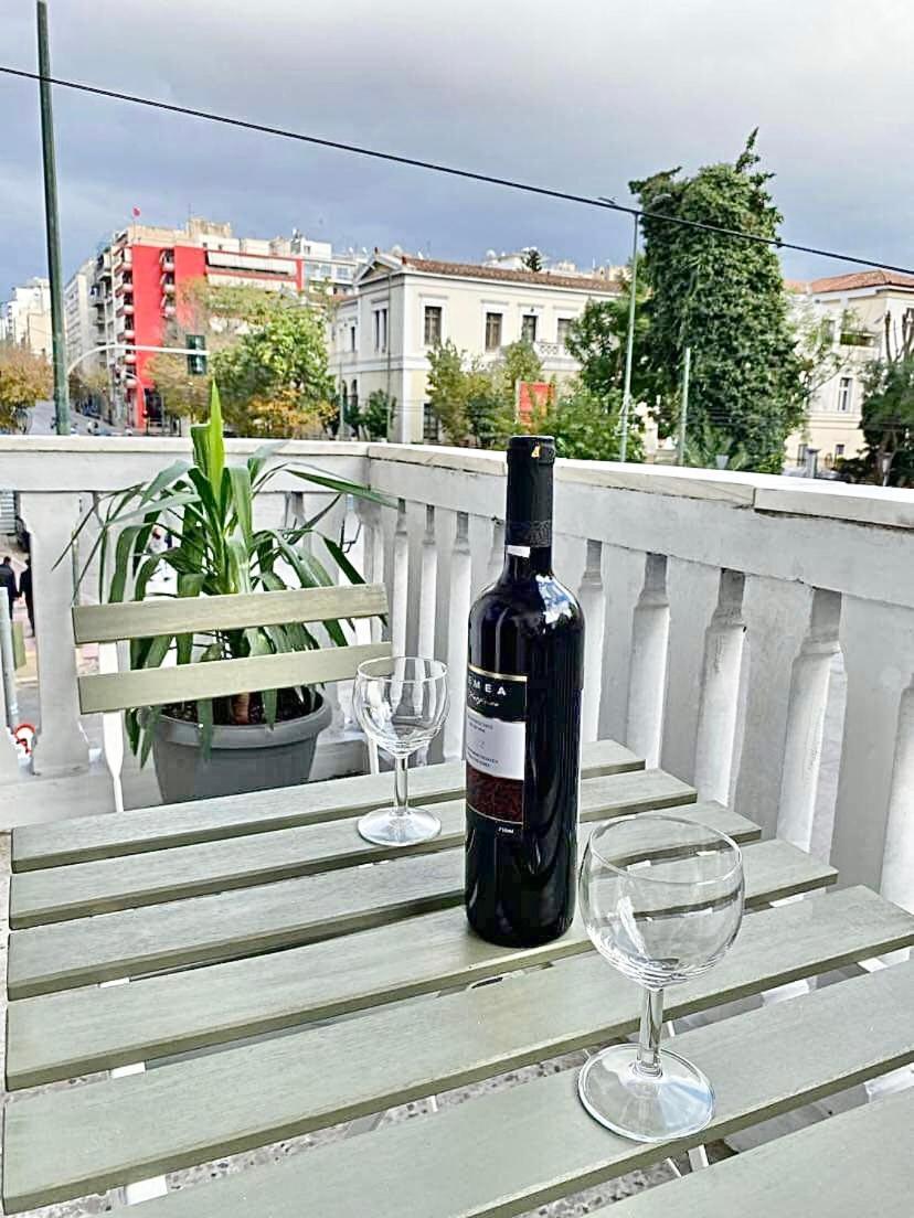 Comfortable Apartment In The City Center Athens Luaran gambar